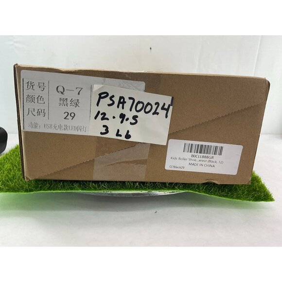 New Kids LED Light-Up Roller Sneakers With Wheels Size 12 little kit - Picture 11 of 11